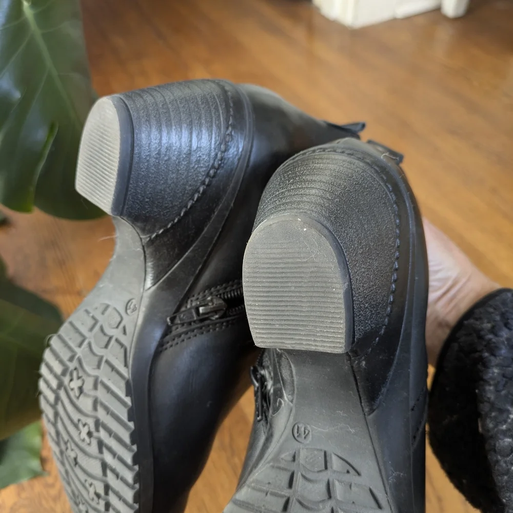 Black Leather Booties By Spring Step - Picture 3 of 7